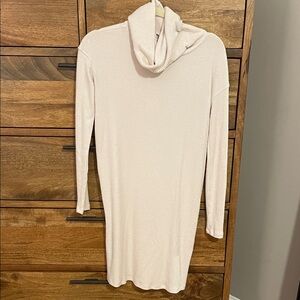 GAP Beige Ribbed Knit Sweater
